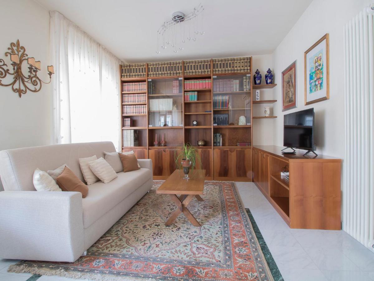 Apartment Lungomare By Interhome Viareggio Extérieur photo